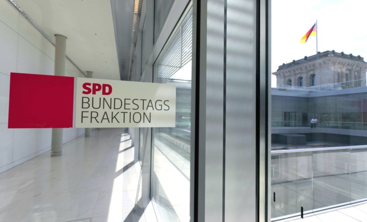Rentenerhöhung für Ost und West beschlossen - SPD-Bundestagsfraktion plant weitere Verbesserungen